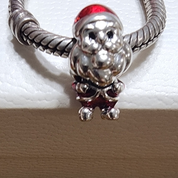 Pandora Playful Santa Charm - Picture 5 of 10